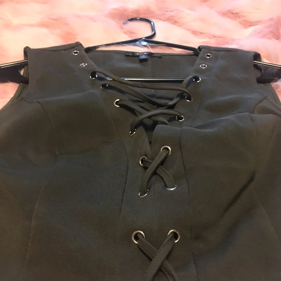 Dark green crop top - Picture 2 of 2